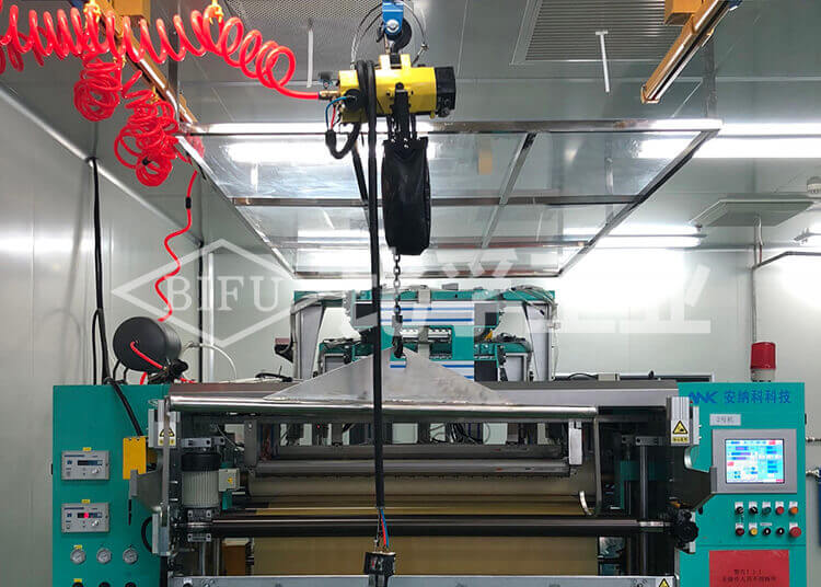 產(chǎn)品壓膜氣動(dòng)葫蘆案例