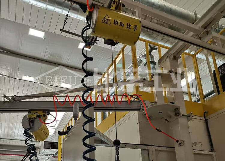 氣動(dòng)平衡吊配懸臂吊案例