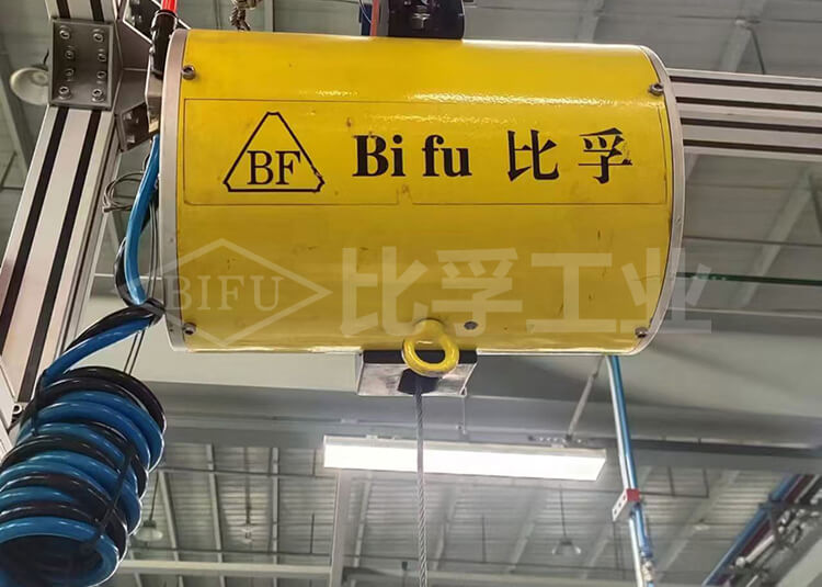 氣動(dòng)平衡吊配單軌道案例