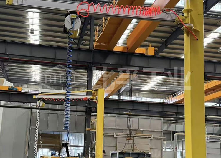 零部件上下件氣動(dòng)平衡吊案例